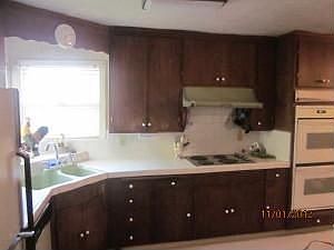 3rd image of 2079 W Bristol Ave