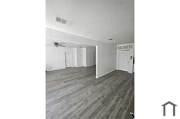 Building Photo - 3411 McLean St