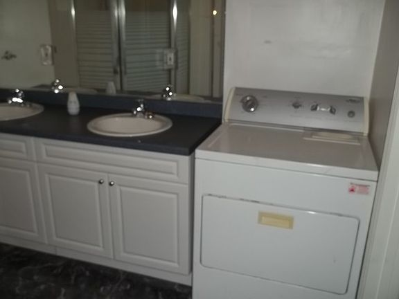 2nd image of 256 Shamrock Blvd