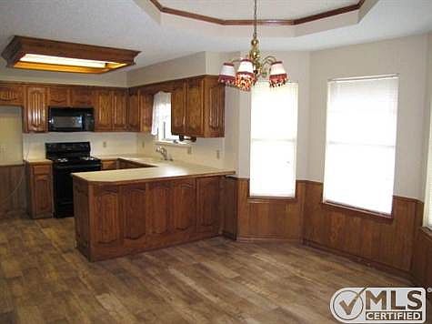 4th image of 4715 Dell Dr