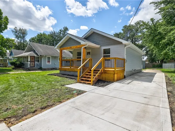 3112 Bowdoin St, Des Moines, IA 50313