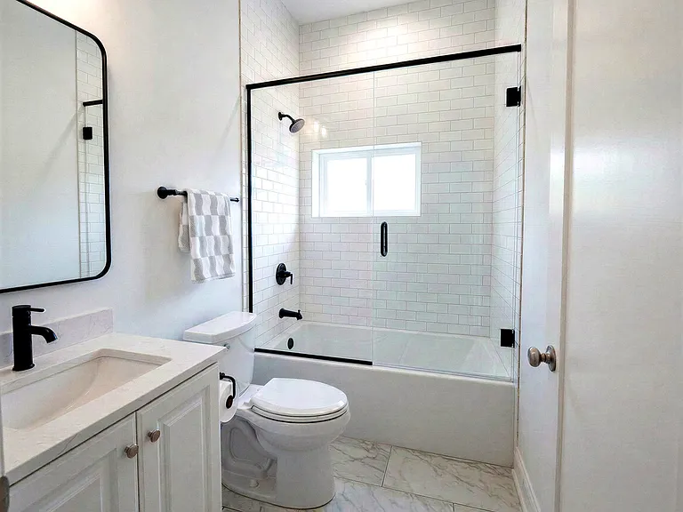 3107 N Harding Ave #2N — Photo 10