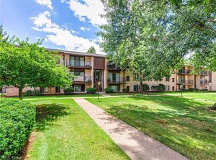 16465 Heather Ln APT 304, Cleveland, OH 44130