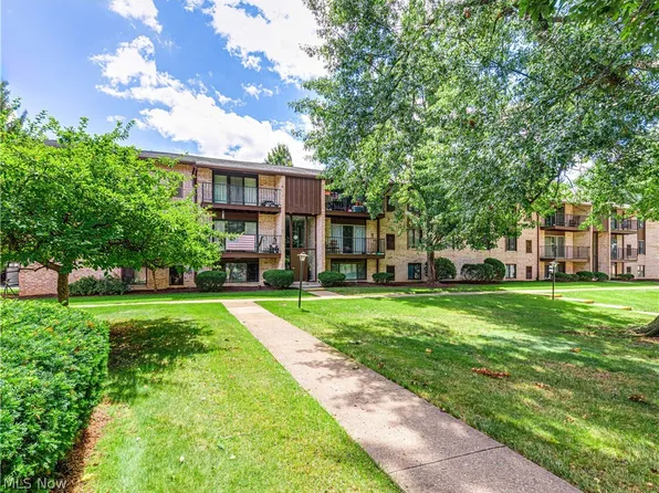 16465 Heather Ln APT 304, Cleveland, OH 44130