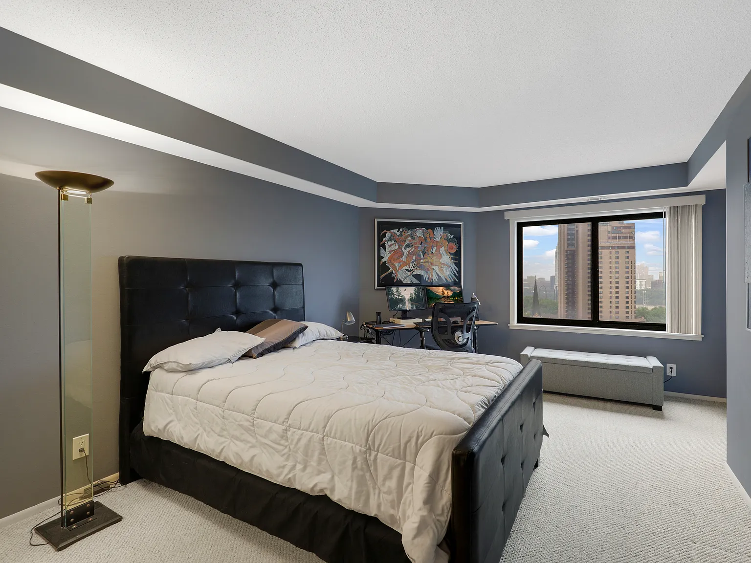1 bed, 926 sqft, $1,899 — Photo 3