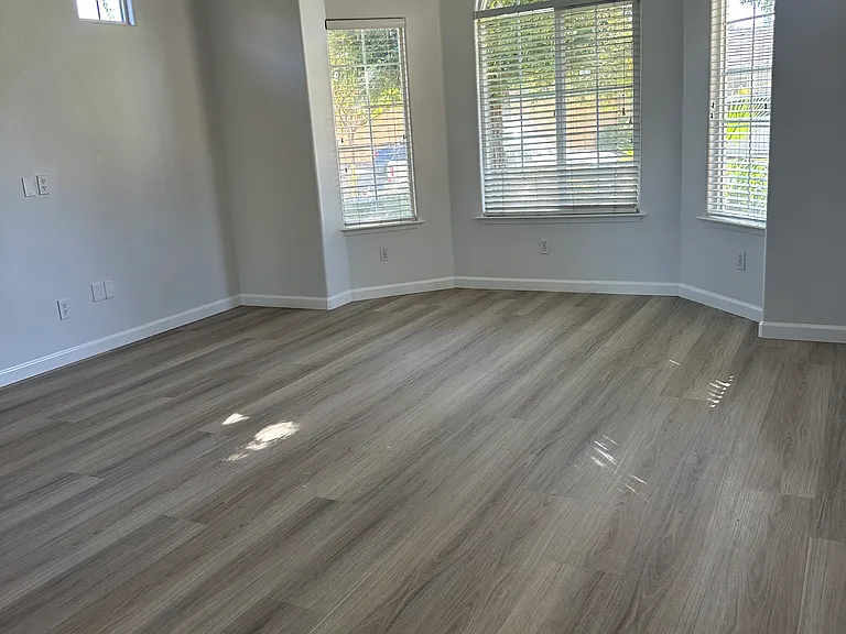9128 N Recreation Ave — Photo 22
