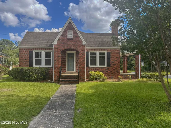 202 E 17th St, Lumberton, NC 28358