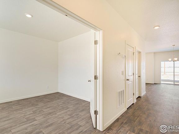 2nd image of 384 Starling Ln