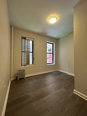 Rented by Peter R. Hungerford, LREB | media 12