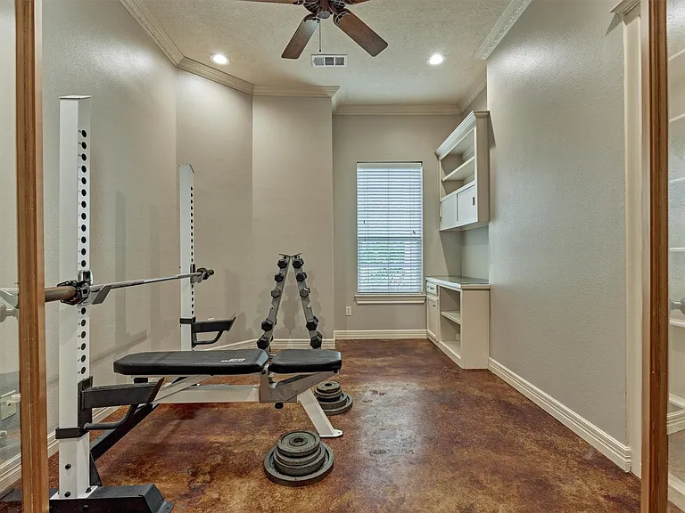 9102 Marshall Ct — Photo 31