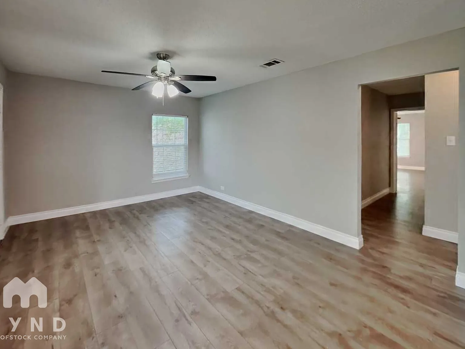 3 bed, 2.0 bath, 1205 sqft, $1,295 — Photo 3