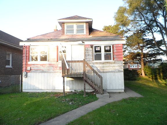 2nd image of 151 22nd Ave