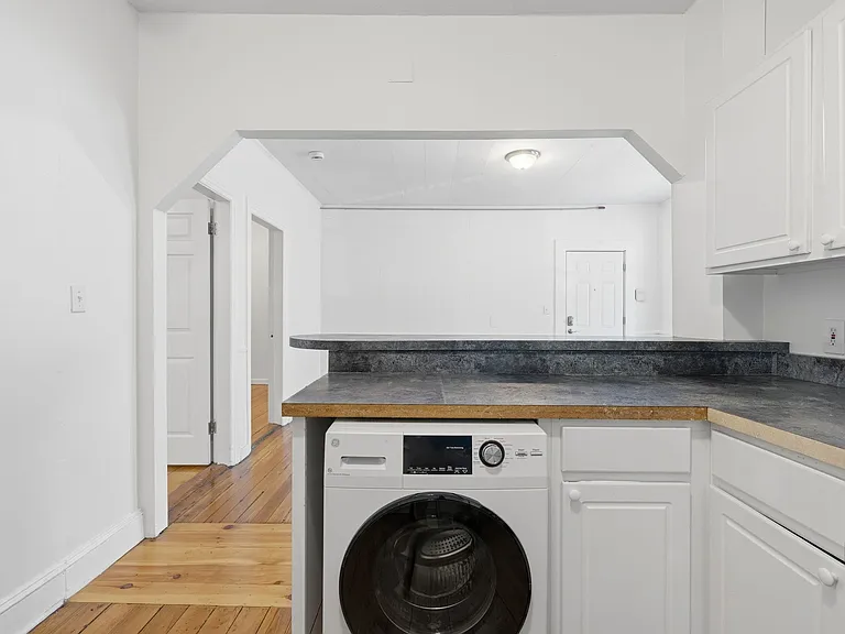 46 E Transit St #1F — Photo 4