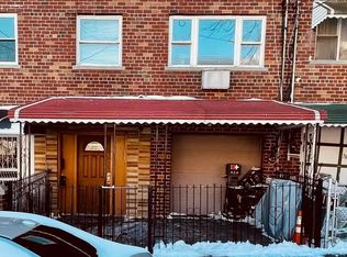762 E 211th St, Bronx, NY 10467