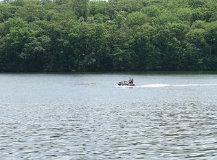 23 Lakeside Rd, Mahopac, NY 10541