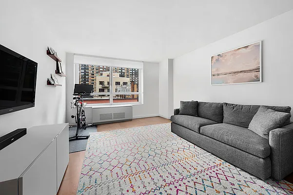 Rented by Compass | media 14