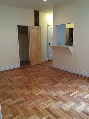 Rented by Heights Realty Advisors | media 14