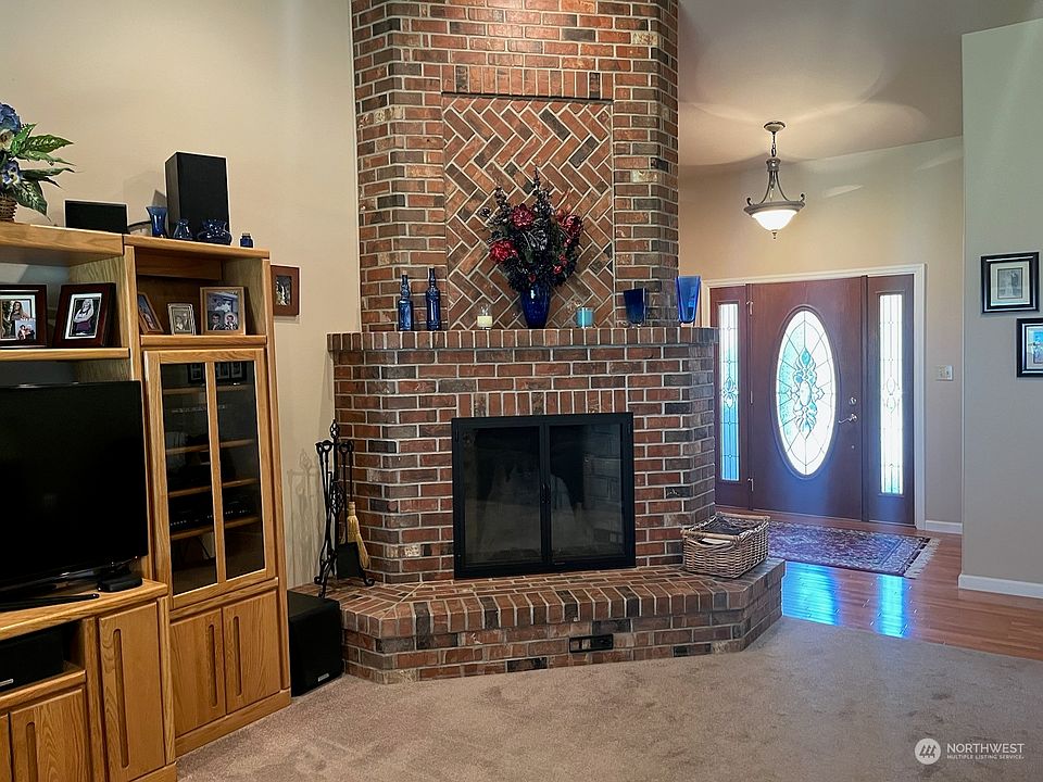 2nd image of 5566 Rd. 6.6 NE