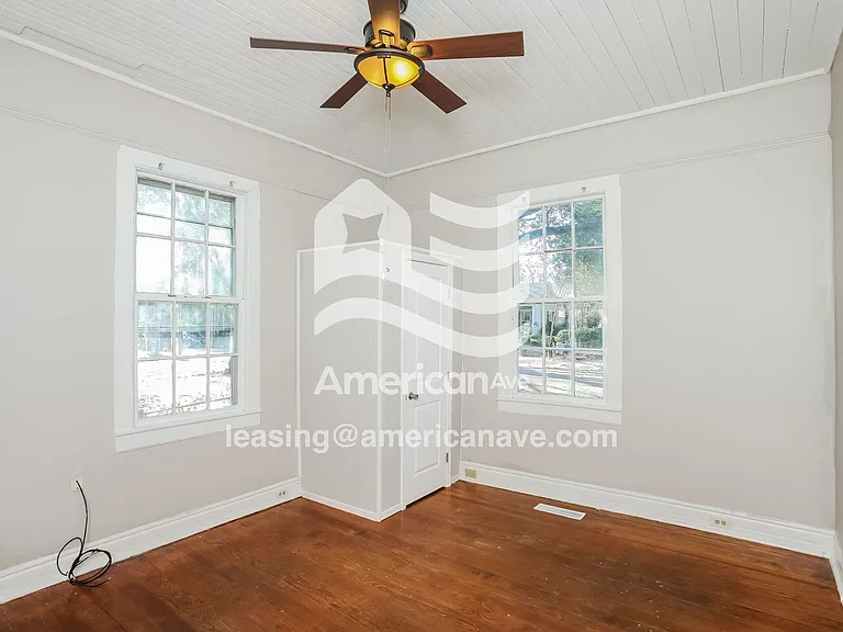 1732_012_wm_-_bedroom_13528852.jpg