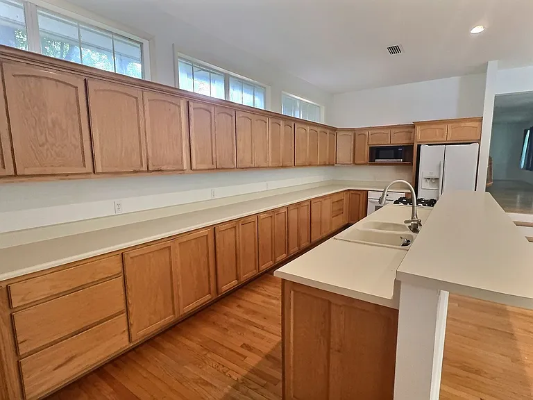 6509 Shore Dr — Photo 7