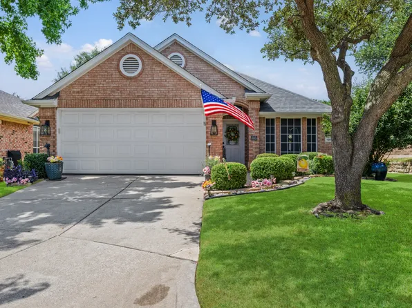 1013 Harwood Ct, Euless, TX 76039