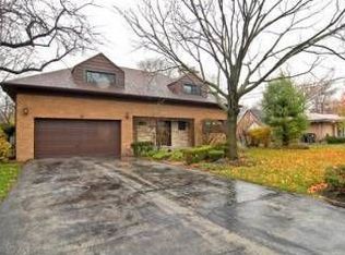 6744 N Kenton Ave, Lincolnwood, IL