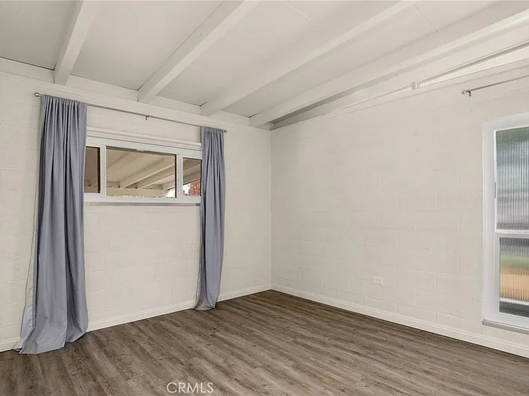 1335 Campus Ave — Photo 13