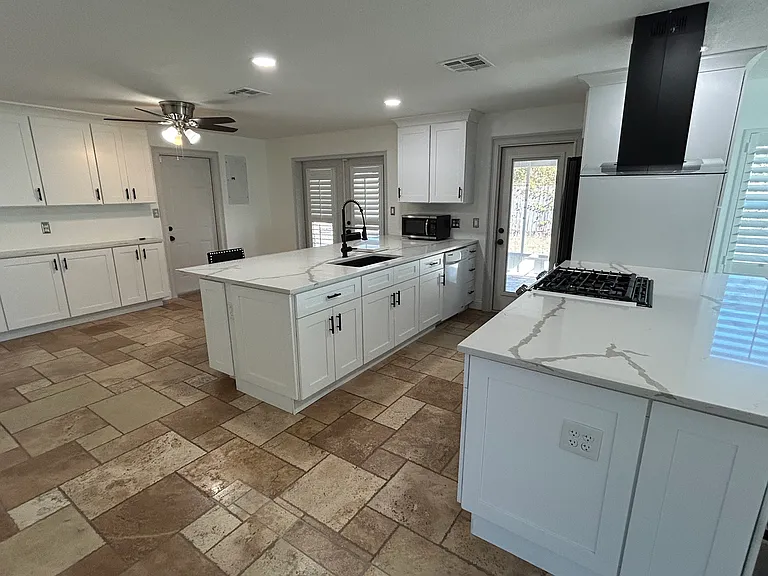 230 Andros Dr — Photo 5