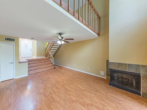 4th image of 15916 Seahorse Dr