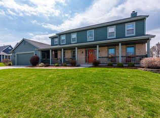 1157 Canary Ln, Grafton, WI 53024