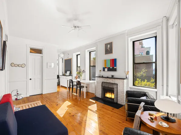 344 West 11th Street image 2 of 13