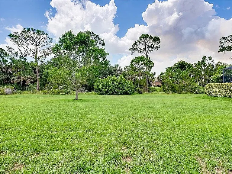 11560 Tapestry Ln — Photo 30
