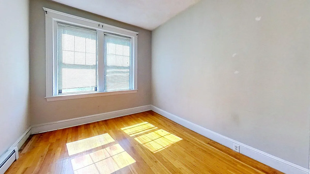 Building Photo - 52 Clark Ave #6