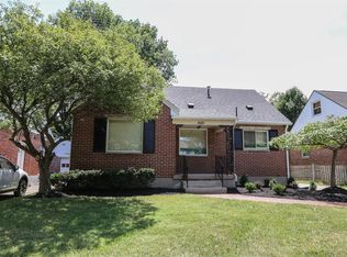 446 Orchard Dr, Oakwood, OH 45419