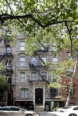 Sold by Aclawrence | media 11