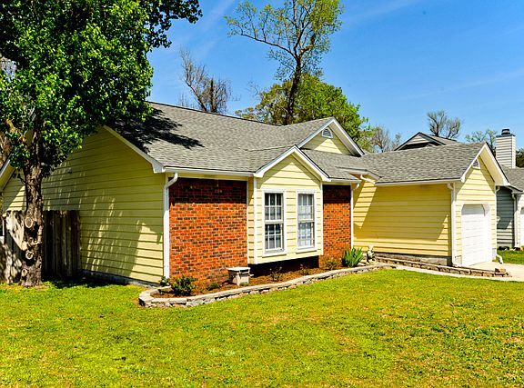 4th image of 2672 Idlebrook Cir