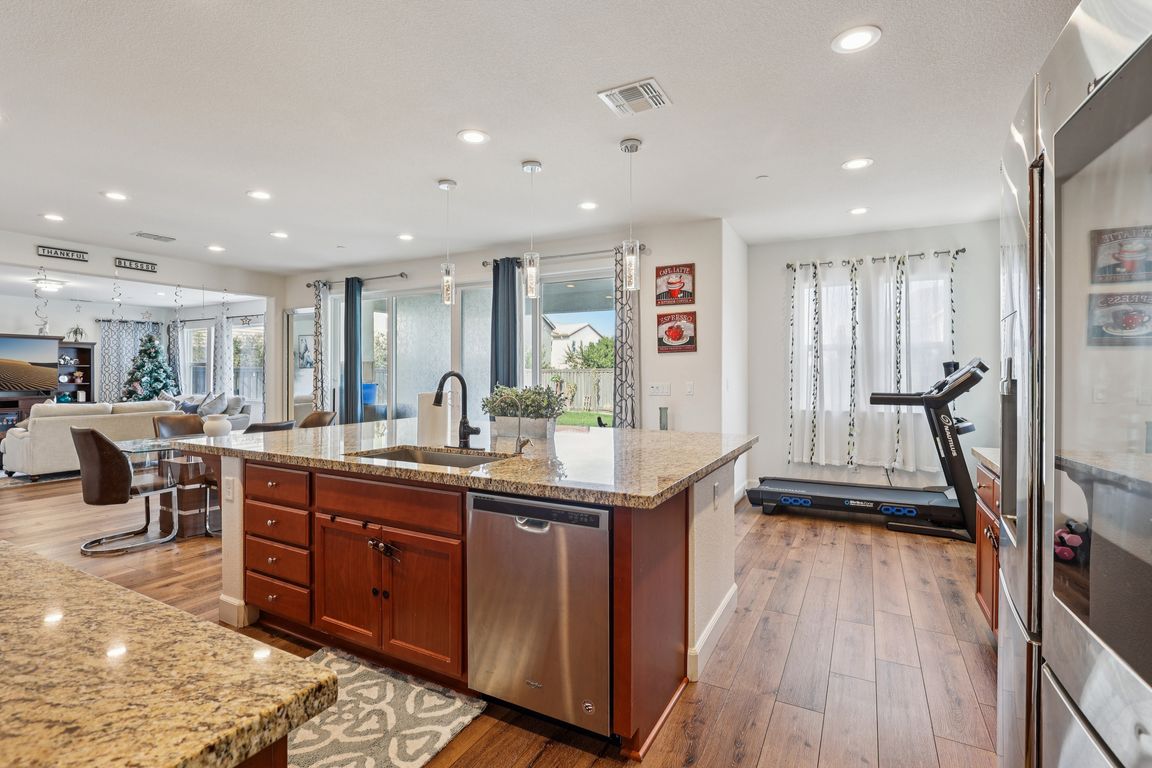 next background image