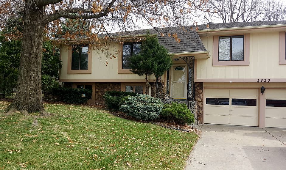 1st image of 3430 Fox Hollow Cir