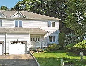 2nd image of 9 Larissa Ln