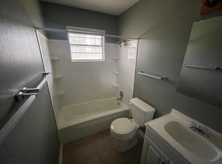 1300 Plummer Dr APT B, Jacksonville, AR 72076