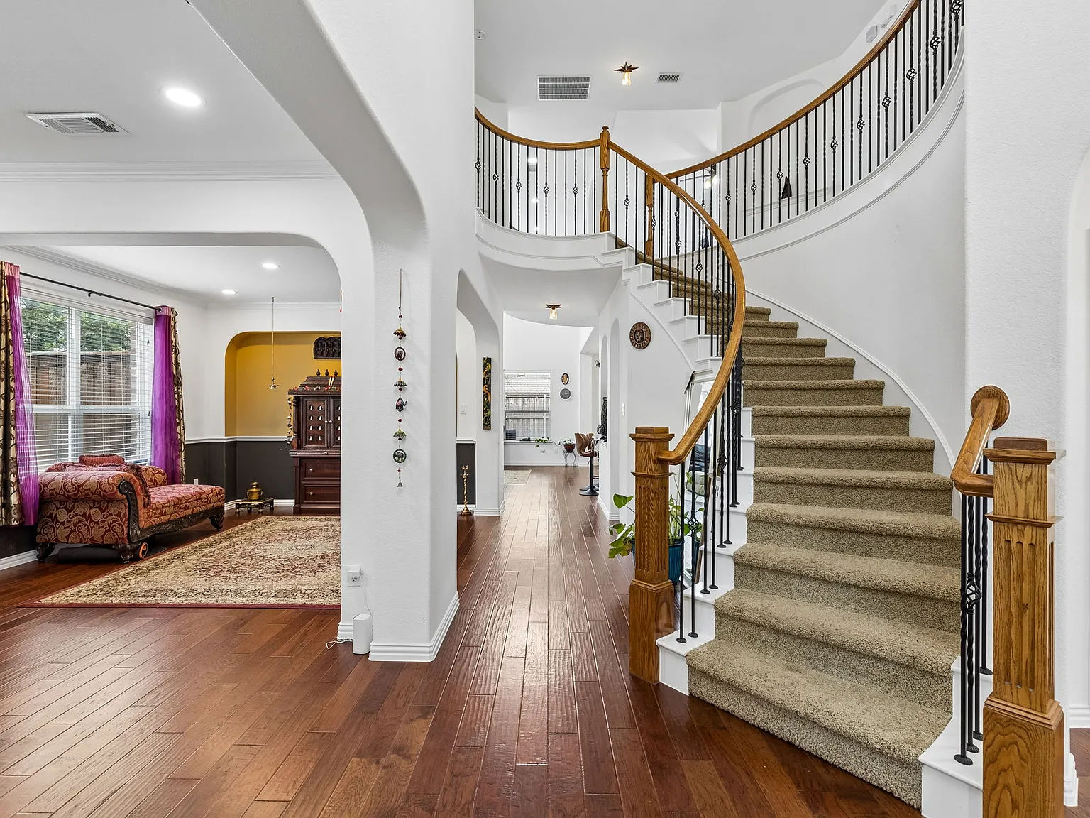 4 bed, 4013 sqft, $3,675 — Photo 3