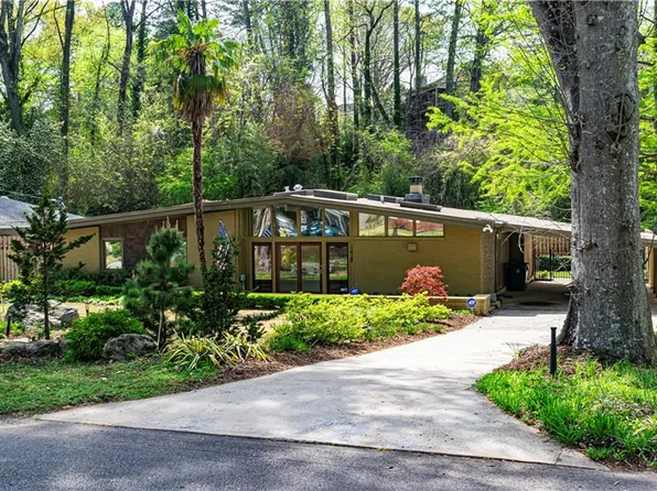 1428 Brook Valley Ln NE, Atlanta, GA 30324