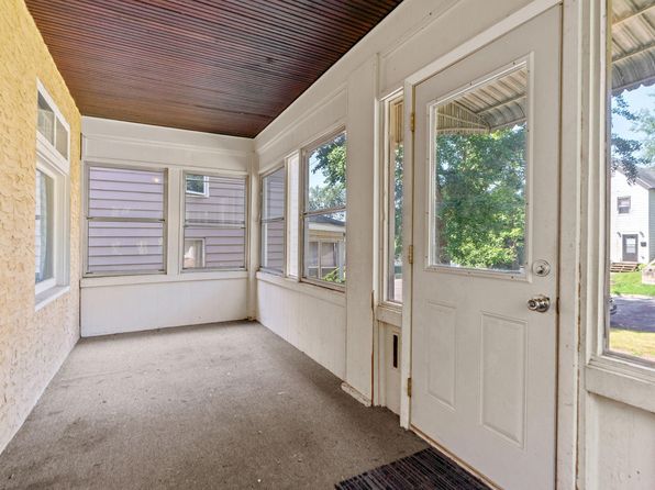 1030 Jessie St, Saint Paul, MN 55130