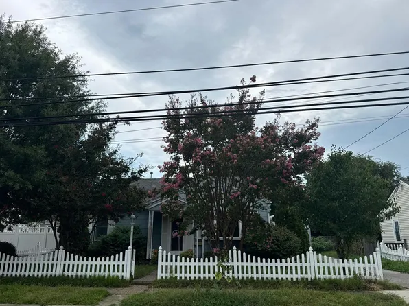 104 E Maryland Ave, Rio Grande, NJ 08242