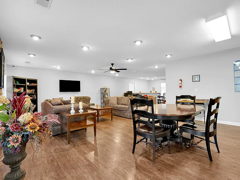 Arrowood Villas — Photo 6