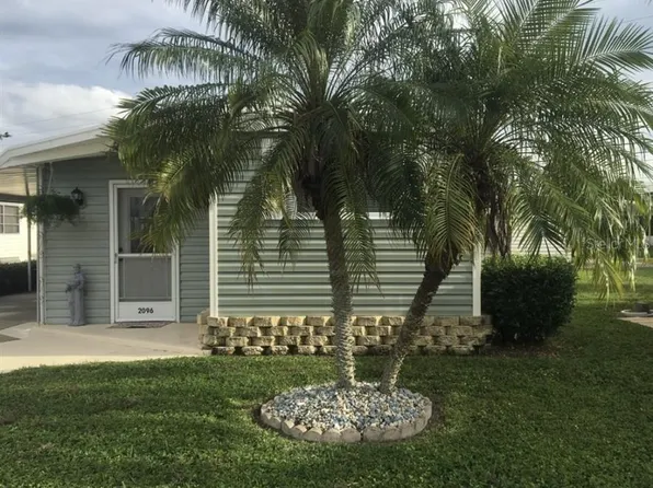 2096 S Mobile Estates Dr, Sarasota, FL 34231