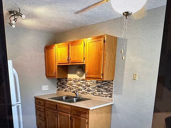 3rd image of 5890 Shadymist Ln #B10