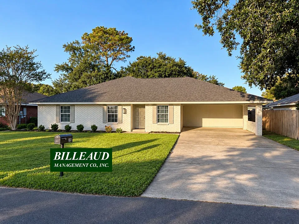 108 Granada Dr