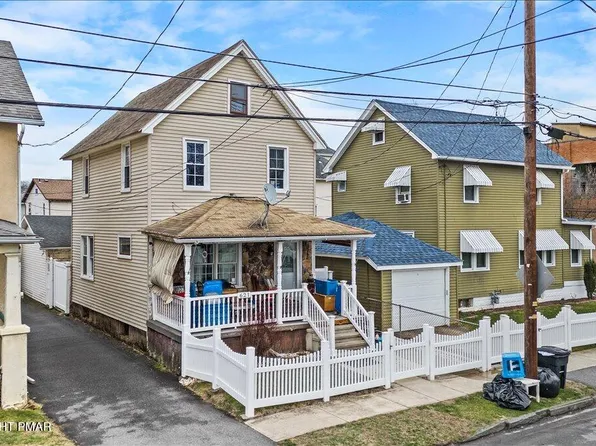 621 Race St, Scranton, PA 18509