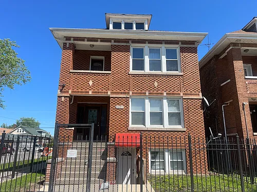 6601 S Washtenaw Ave #1W Photo 1